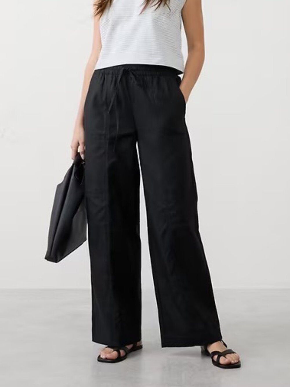 Banana Republic Wide-Leg Mid-Rise Cargo Pull-On Pant Black XS tall